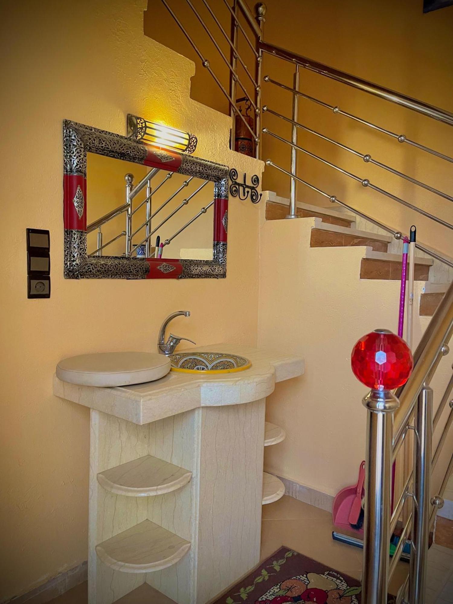 Luxury Family Apartment Мерзуга Екстер'єр фото