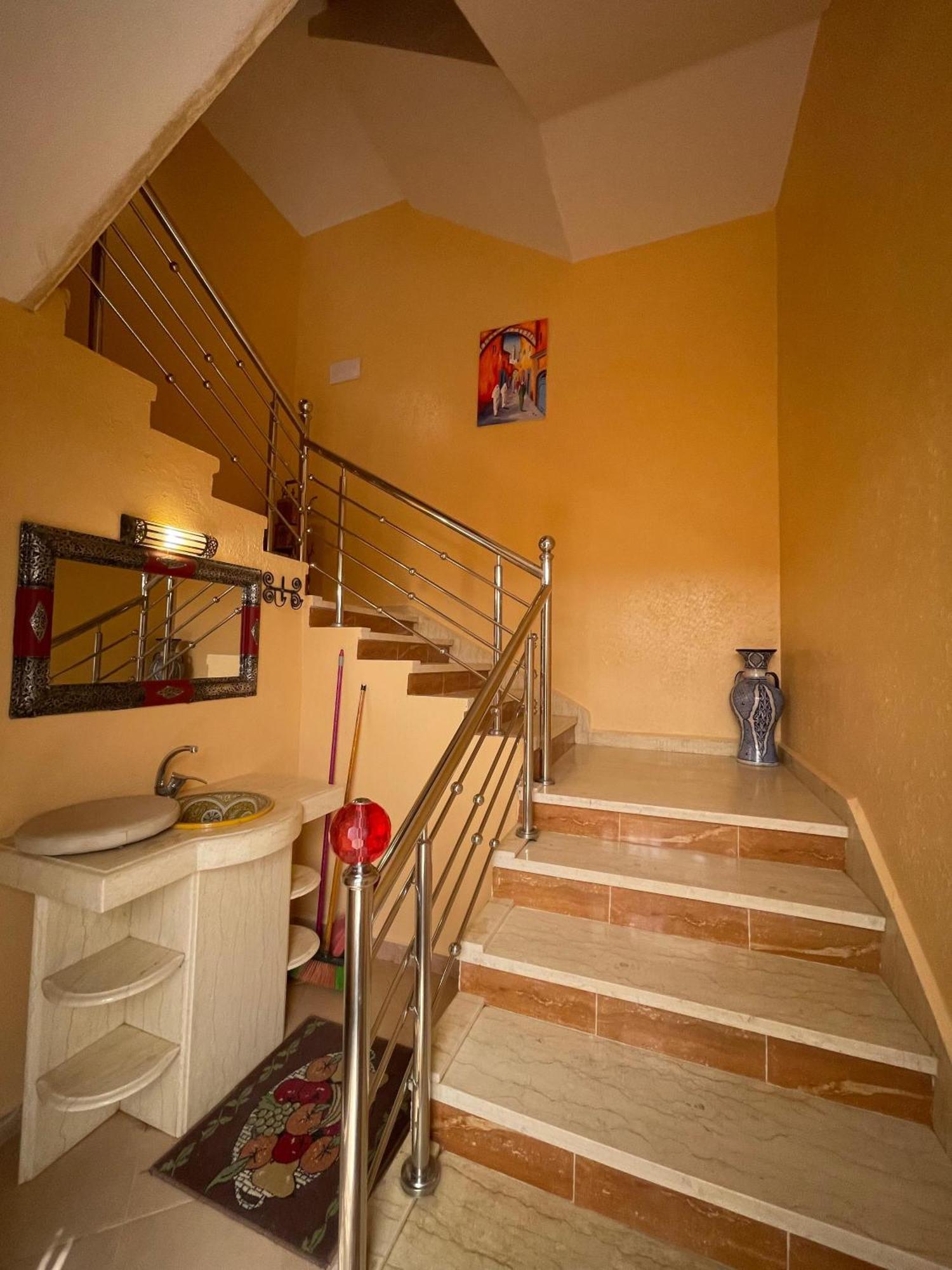Luxury Family Apartment Мерзуга Екстер'єр фото