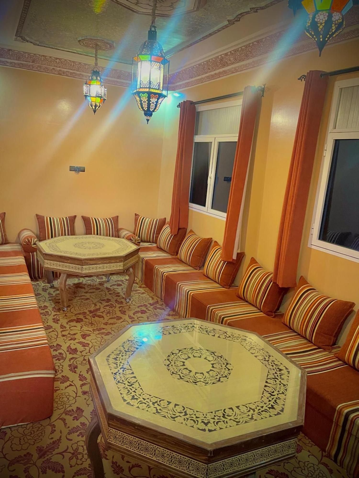 Luxury Family Apartment Мерзуга Екстер'єр фото