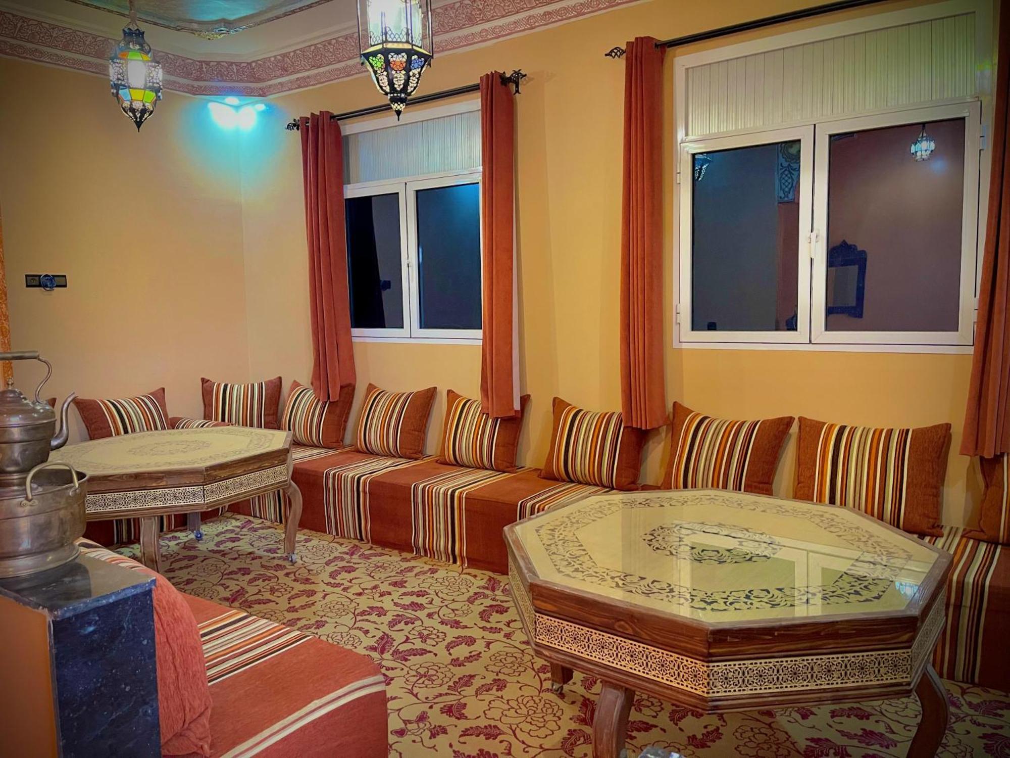 Luxury Family Apartment Мерзуга Екстер'єр фото
